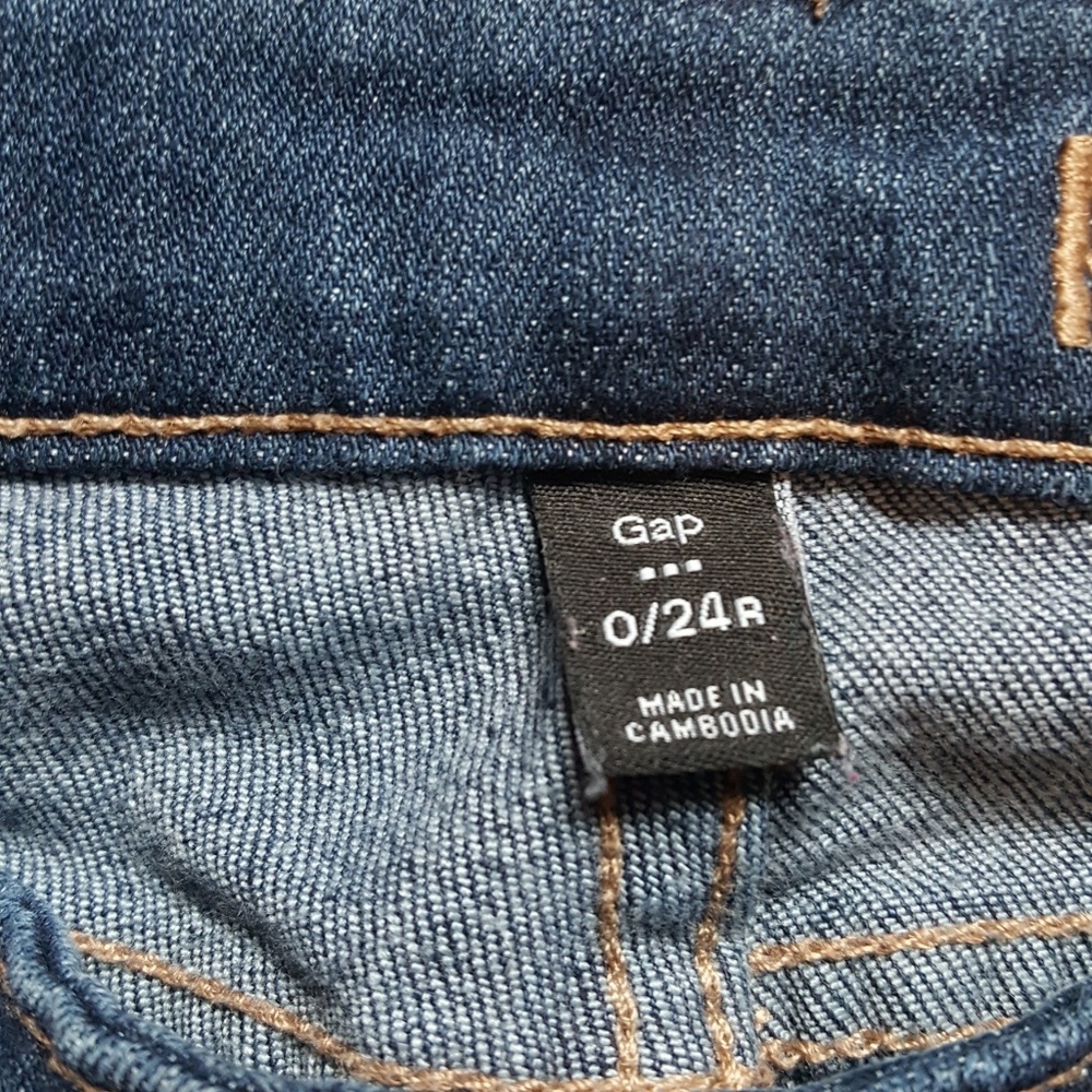 Gap Bootcut Size 0/24R Jeans in a Dark Wash - Picture 3 of 7